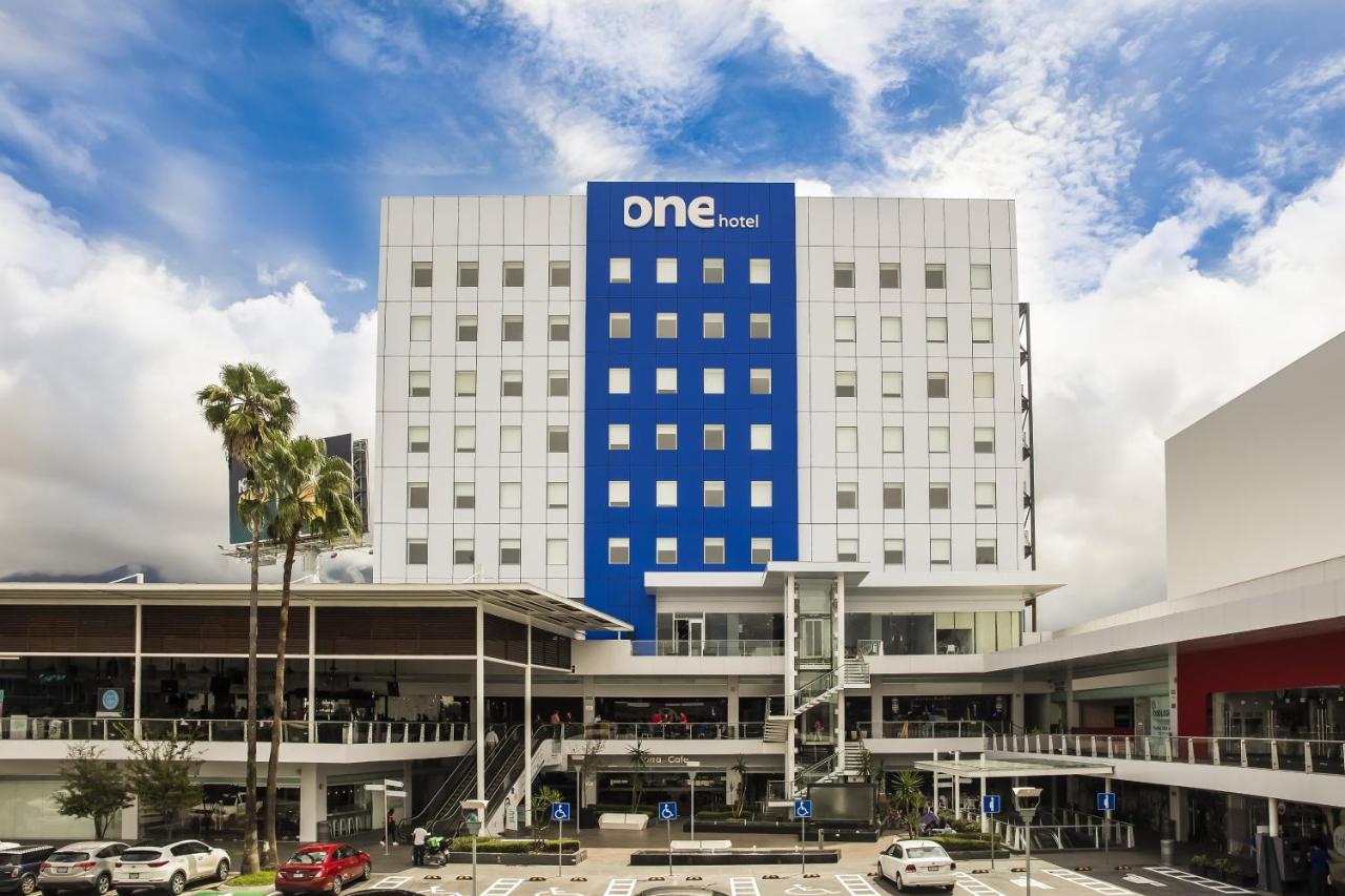 Отель One Monterrey Tecnologico Экстерьер фото